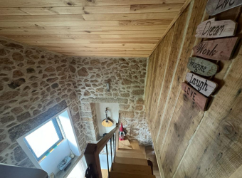 Full House | Local Accommodation