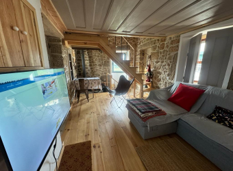 Full House | Local Accommodation