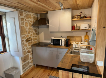 Full House | Local Accommodation